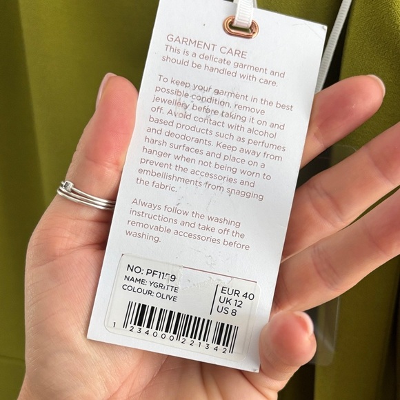 Forever unique One-Shoulder Green Maxi Dress - Picture 4 of 9